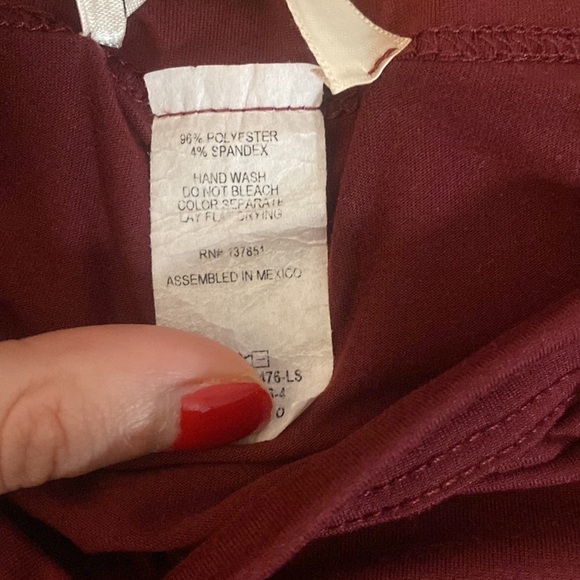 Gaze USA Women’s Burgundy Cold Shoulder Top Size M - Picture 5 of 6